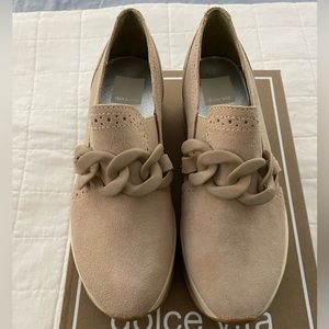 Dolce Vita Jhenee platform sneakers, size 6